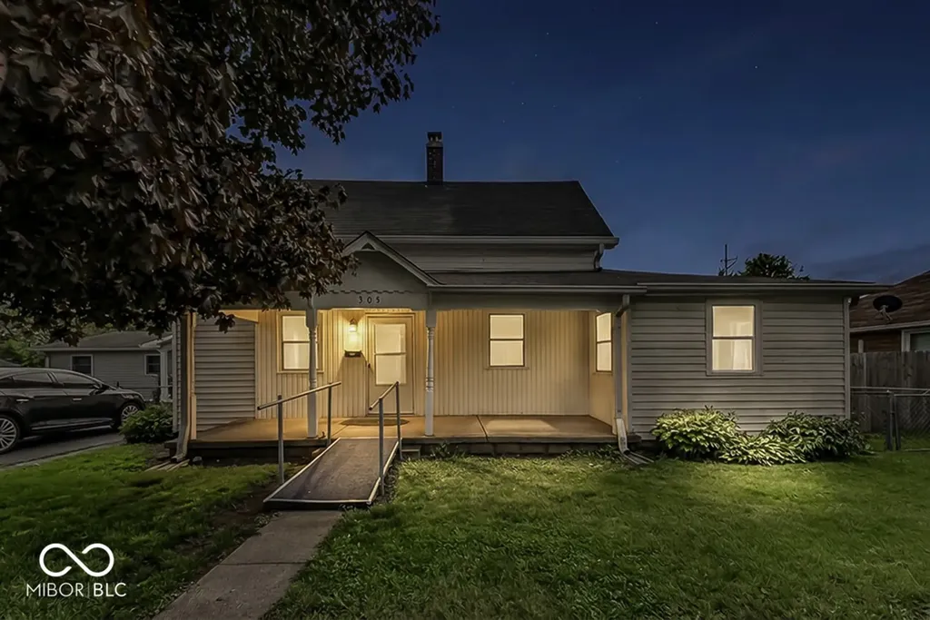 305 St Clair Street Mooresville IN 46158