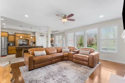 1735 Brookfield Drive Columbus IN 47201