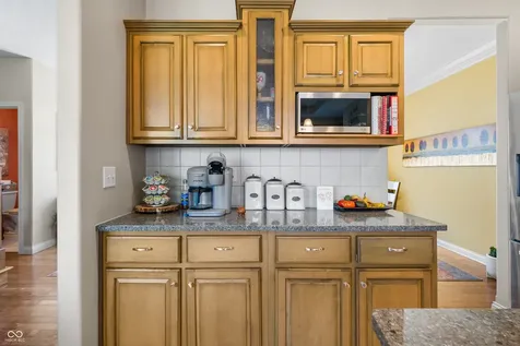 1735 Brookfield Drive Columbus IN 47201