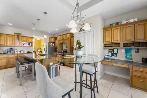 1735 Brookfield Drive Columbus IN 47201