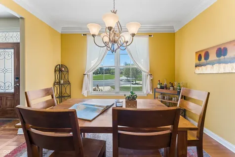 1735 Brookfield Drive Columbus IN 47201