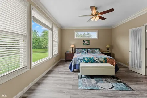 1735 Brookfield Drive Columbus IN 47201