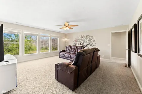 1735 Brookfield Drive Columbus IN 47201
