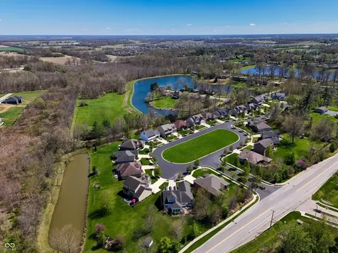 1735 Brookfield Drive Columbus IN 47201