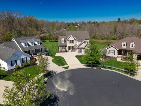1735 Brookfield Drive Columbus IN 47201