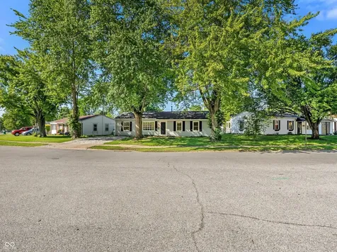780 Maple Lane Mooresville IN 46158