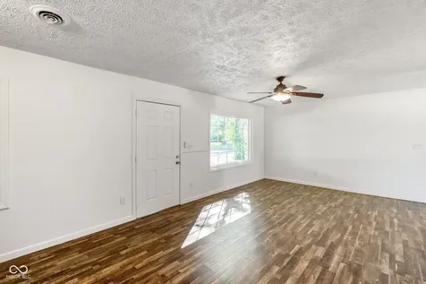 780 Maple Lane Mooresville IN 46158