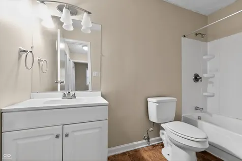 10025 Catalina Drive Indianapolis IN 46235