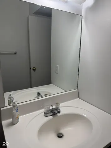 3654 N Newgate Lane Indianapolis IN 46235