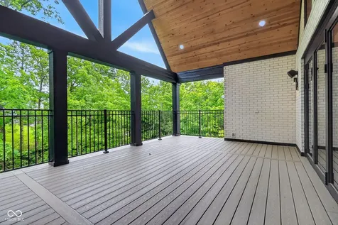 9214 Bluestone Circle Indianapolis IN 46236