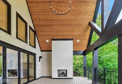 9214 Bluestone Circle Indianapolis IN 46236