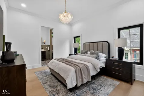 9214 Bluestone Circle Indianapolis IN 46236