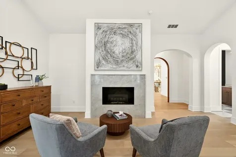 9214 Bluestone Circle Indianapolis IN 46236