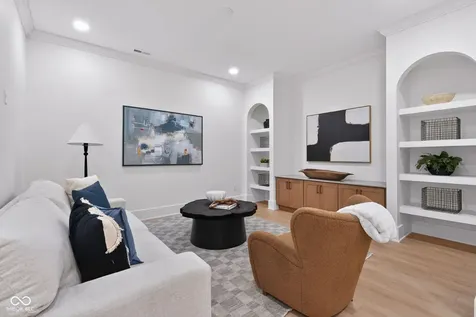 9214 Bluestone Circle Indianapolis IN 46236