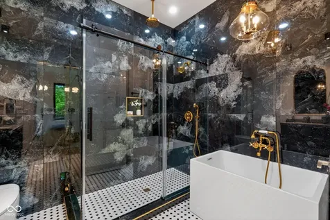 9214 Bluestone Circle Indianapolis IN 46236