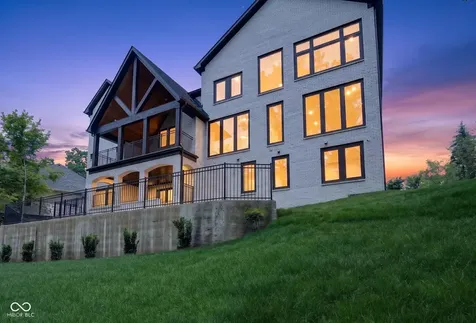 9214 Bluestone Circle Indianapolis IN 46236