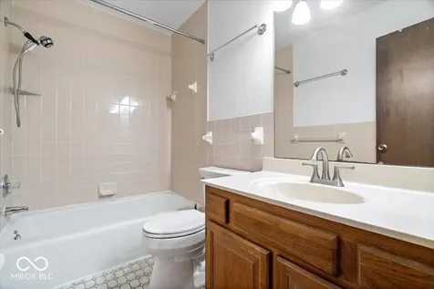 4212 Foxglove Trace Indianapolis IN 46237