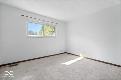 4212 Foxglove Trace Indianapolis IN 46237