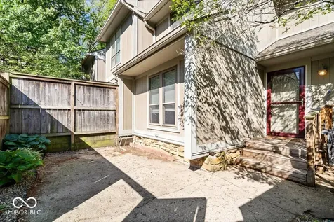 4212 Foxglove Trace Indianapolis IN 46237