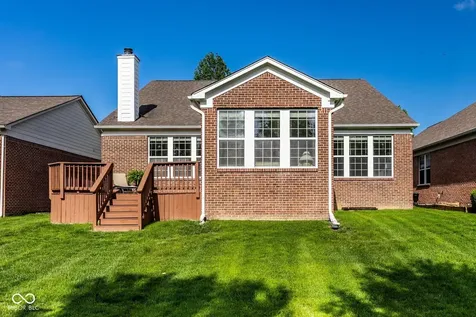 8977 Stonewick Way Zionsville IN 46077