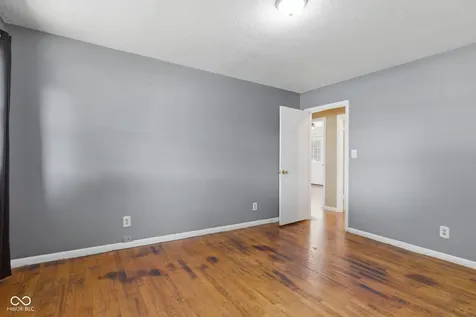 2819 E Edgewood Avenue Indianapolis IN 46227