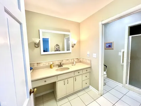 1025 Maple Drive Greenfield IN 46140