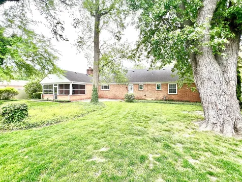 1025 Maple Drive Greenfield IN 46140