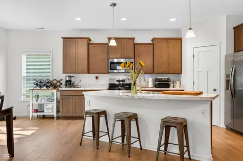 48 Manchester Drive Trafalgar IN 46181
