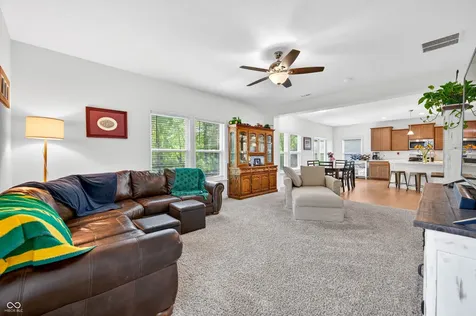 48 Manchester Drive Trafalgar IN 46181
