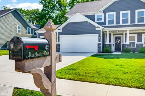 48 Manchester Drive Trafalgar IN 46181