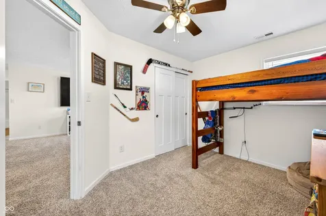 48 Manchester Drive Trafalgar IN 46181