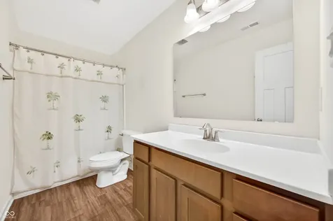 48 Manchester Drive Trafalgar IN 46181