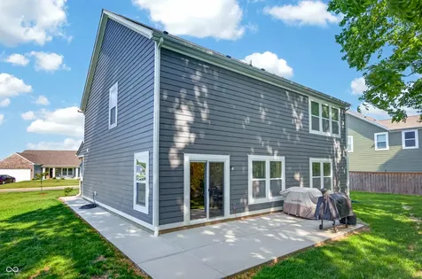 48 Manchester Drive Trafalgar IN 46181