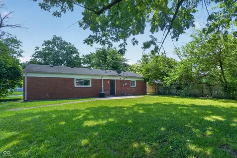 3720 N Brentwood Avenue Indianapolis IN 46235