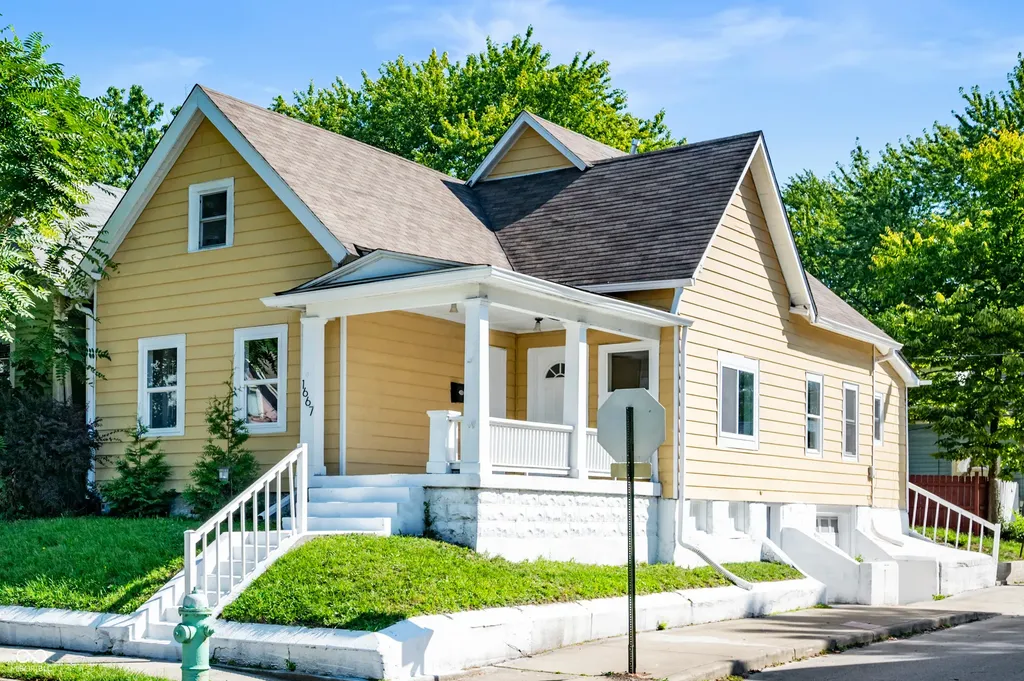 1667 Union Street Indianapolis IN 46225