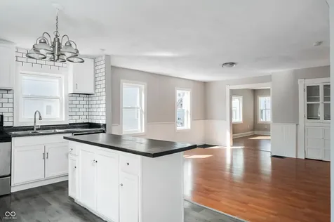 1667 Union Street Indianapolis IN 46225