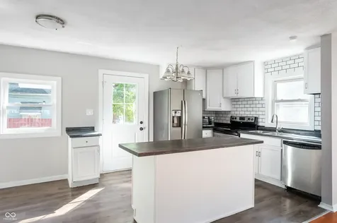 1667 Union Street Indianapolis IN 46225