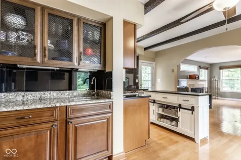 5678 Allisonville Road Indianapolis IN 46220