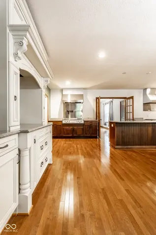 5678 Allisonville Road Indianapolis IN 46220