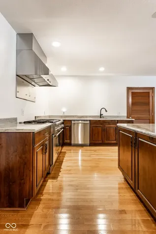 5678 Allisonville Road Indianapolis IN 46220