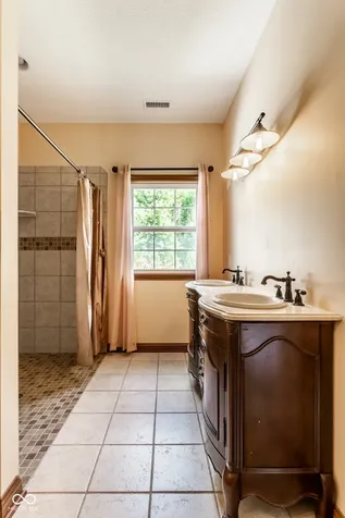 5678 Allisonville Road Indianapolis IN 46220