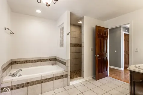 5678 Allisonville Road Indianapolis IN 46220