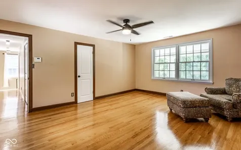 5678 Allisonville Road Indianapolis IN 46220