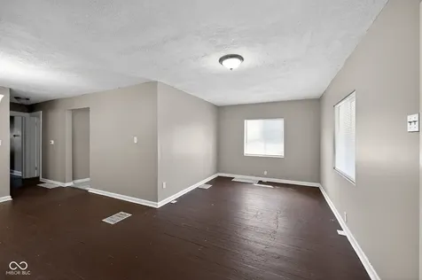 1525 Comer Avenue Indianapolis IN 46203