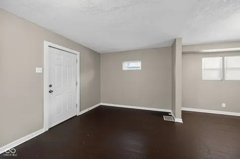 1525 Comer Avenue Indianapolis IN 46203