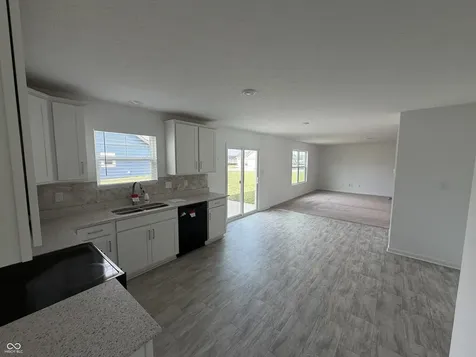6652 W Sailboat Drive Greenfield IN 46140