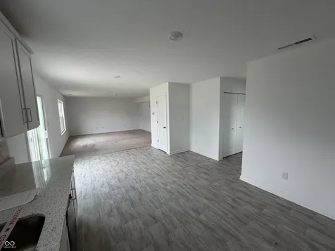 6652 W Sailboat Drive Greenfield IN 46140