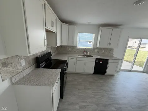 6652 W Sailboat Drive Greenfield IN 46140