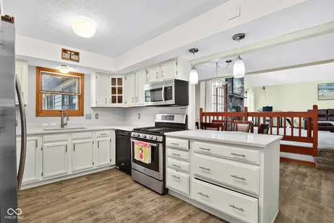 1142 Alydar Circle Indianapolis IN 46217