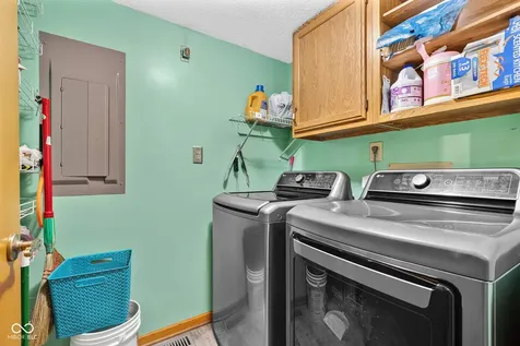1142 Alydar Circle Indianapolis IN 46217